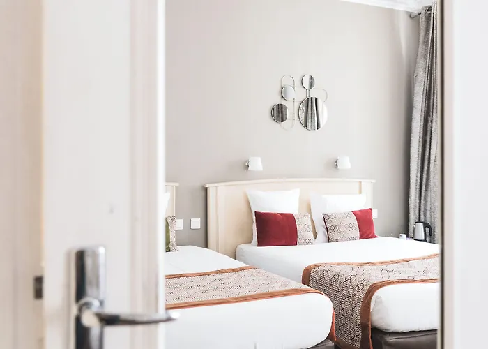 ホテル -rodier- パリ