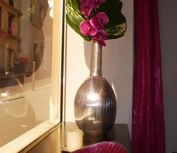 ホテル -rodier- パリ