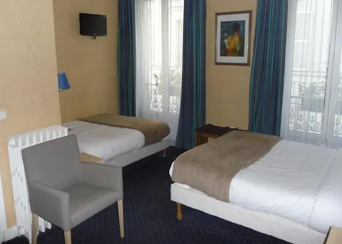 ホテル -rodier- 3*